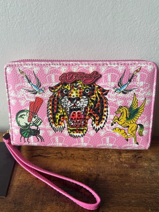 Ed Hardy Handbags - Ed Hardy Pink Wristlet Wallet with Tiger & Tattoo Print Dual Compartment NWT